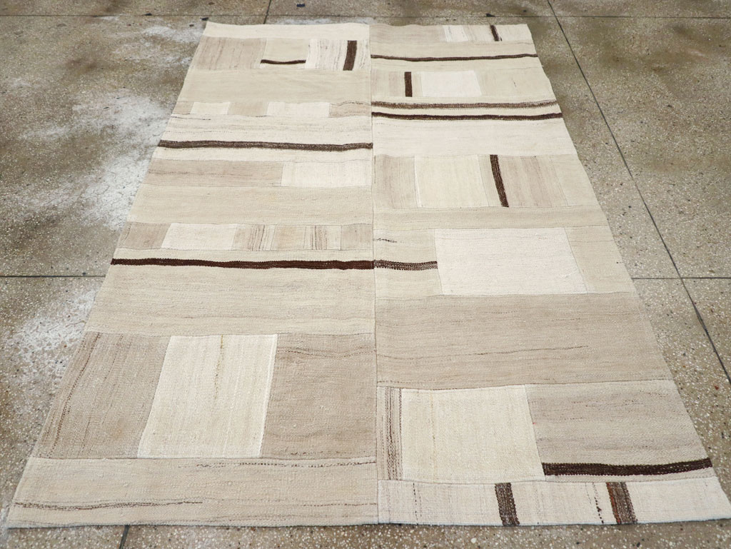 Modern Turkish Flatweave Accent Rug, No.32315 - Staging