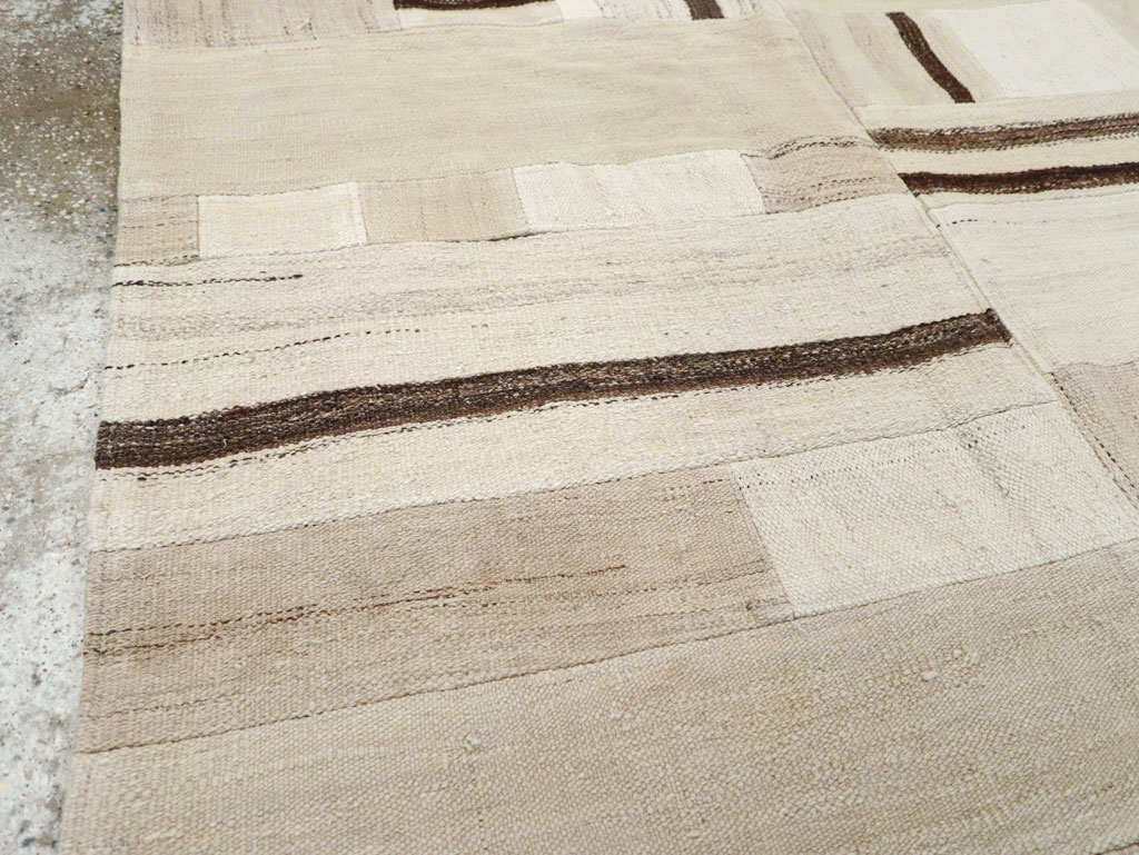 Modern Turkish Flatweave Accent Rug, No.32315 - Staging