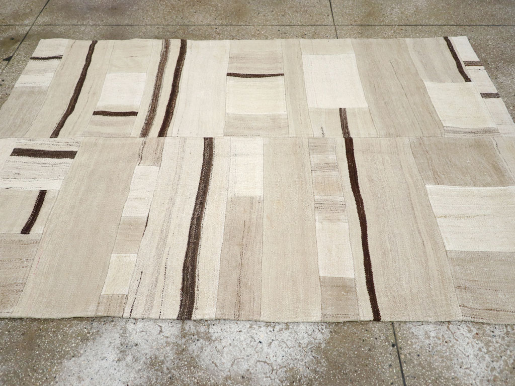 Modern Turkish Flatweave Accent Rug, No.32315 - Staging