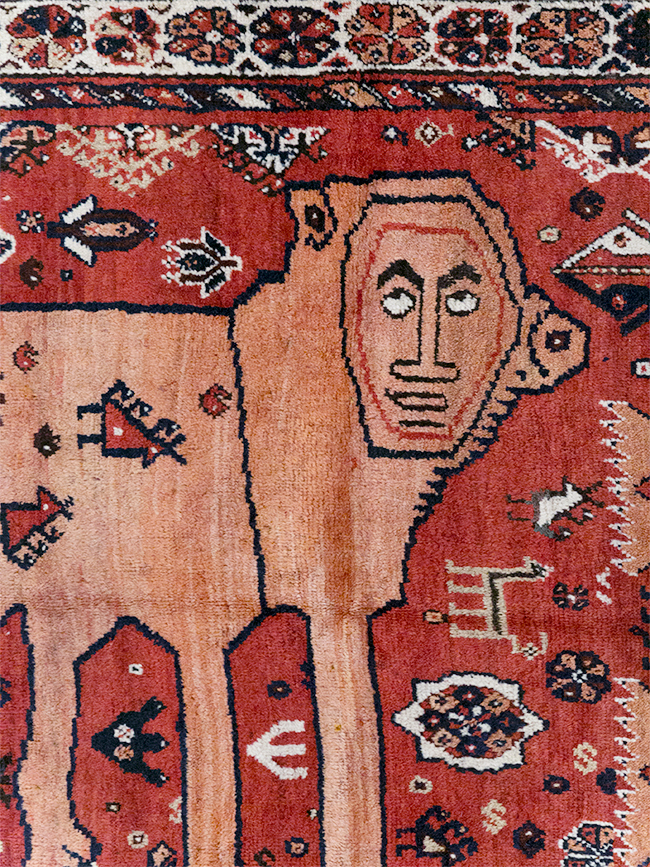 Antique Persian Shiraz Pictorial Accent Rug, No.32317 - Staging