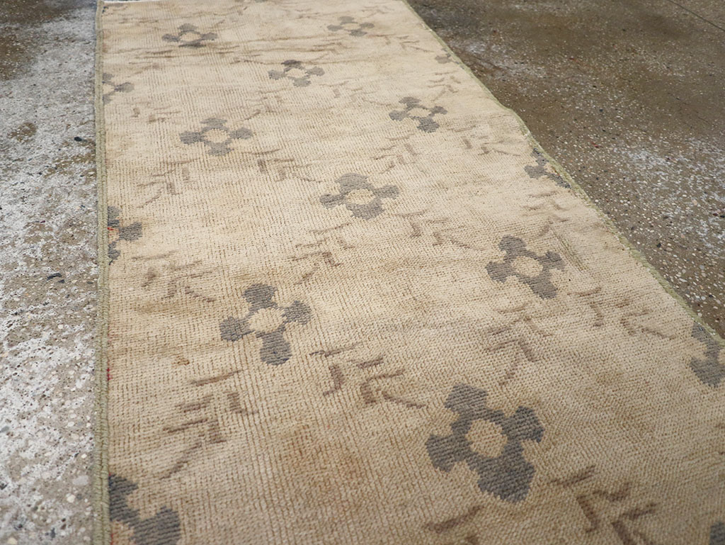Vintage Turkish Anatolian Runner, No.32320 - Staging