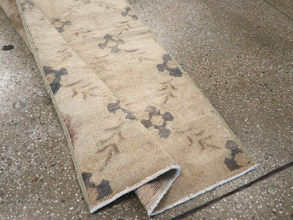 Vintage Turkish Anatolian Runner, No.32320 - Staging