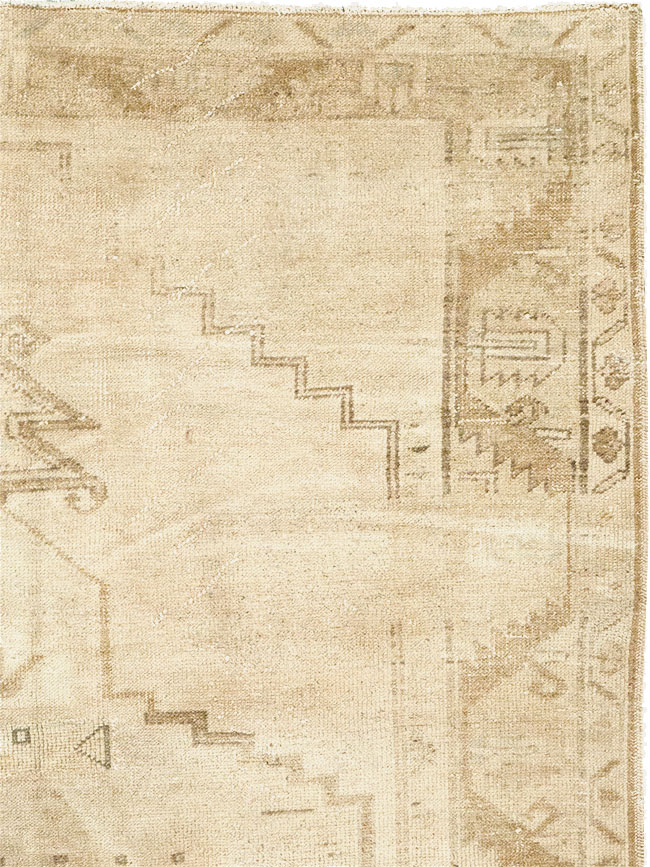 Vintage Turkish Anatolian Gallery Rug, No.32322 - Staging