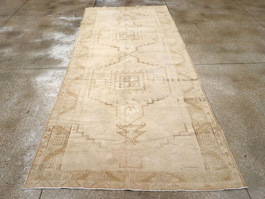 Vintage Turkish Anatolian Gallery Rug, No.32322 - Staging