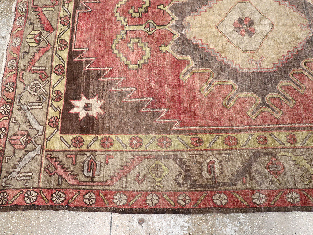 Vintage Turkish Anatolian Gallery Rug, No.32326 - Staging