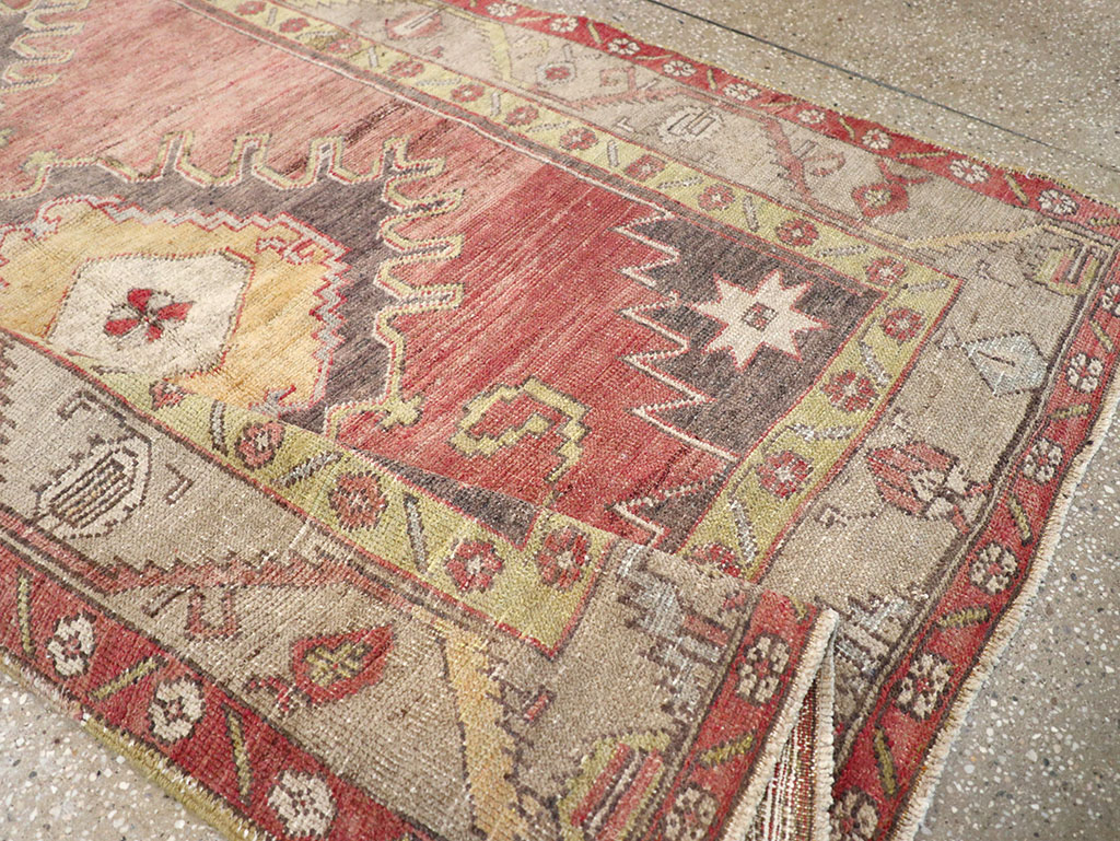 Vintage Turkish Anatolian Gallery Rug, No.32326 - Staging
