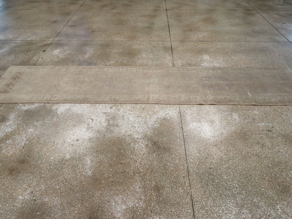 Vintage Turkish Anatolian Runner, No.32332 - Staging