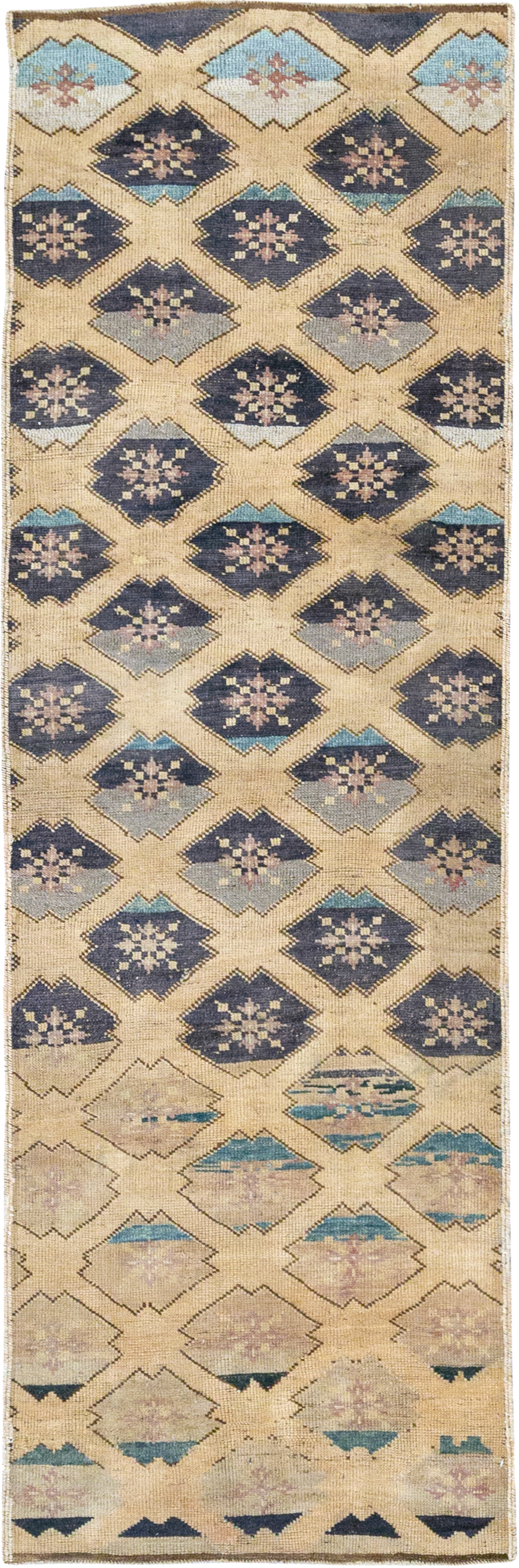 Vintage Turkish Anatolian Runner, No.32346 - Staging
