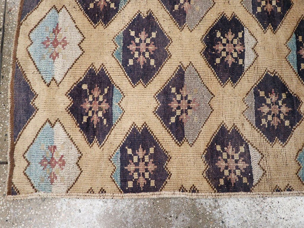 Vintage Turkish Anatolian Runner, No.32346 - Staging