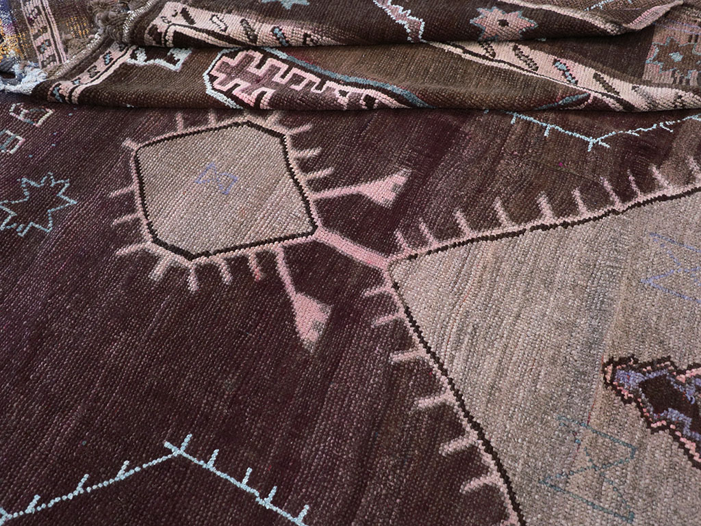 Vintage Turkish Anatolian Room Size Carpet, No.32350 - Staging