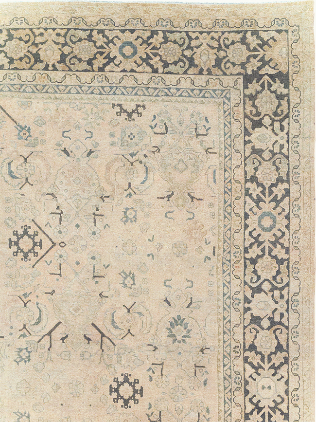 Vintage Persian Mahal Room Size Carpet, No.32366 - Staging