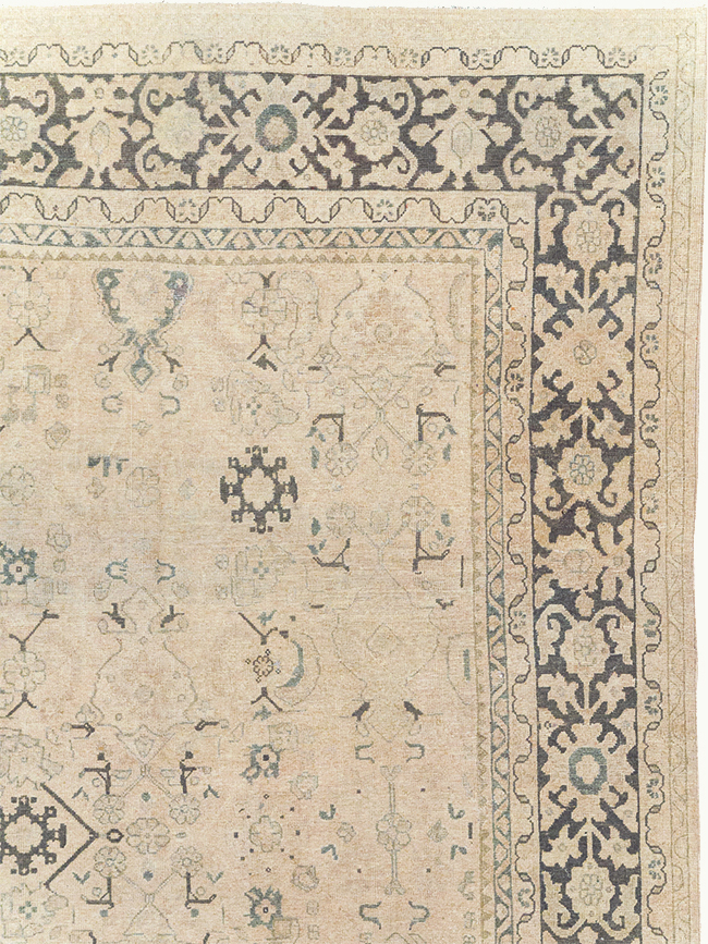 Vintage Persian Mahal Room Size Carpet, No.32366 - Staging