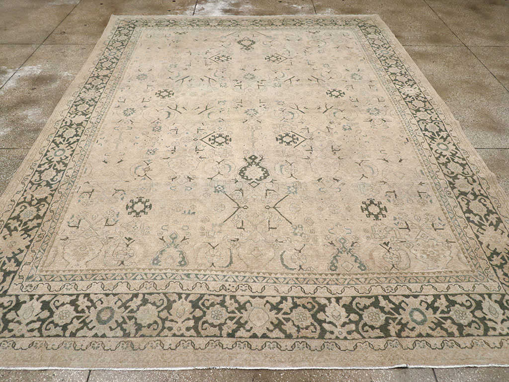 Vintage Persian Mahal Room Size Carpet, No.32366 - Staging
