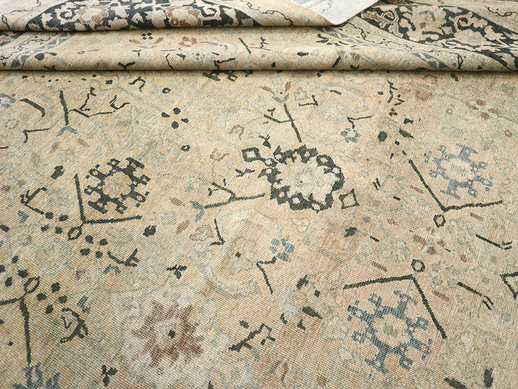 Vintage Persian Mahal Room Size Carpet, No.32367 - Staging