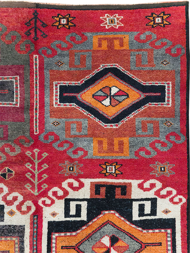 Vintage Turkish Anatolian Square Room Size Carpet, No.32370 - Staging