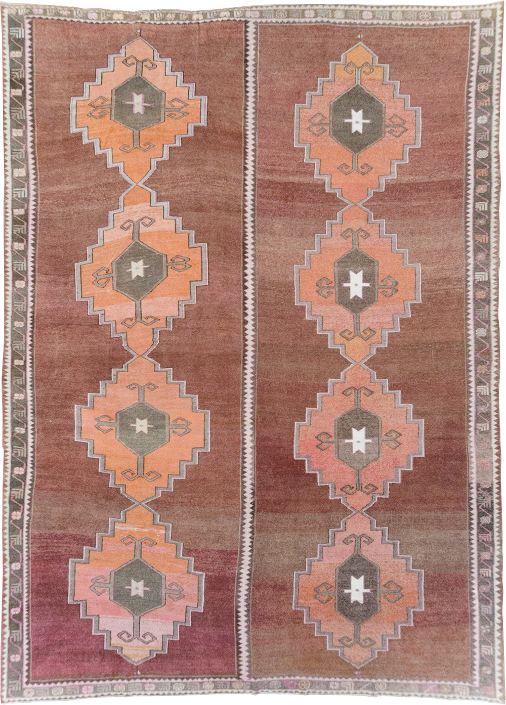 Vintage Turkish Anatolian Room Size Carpet, No.32409 - Staging