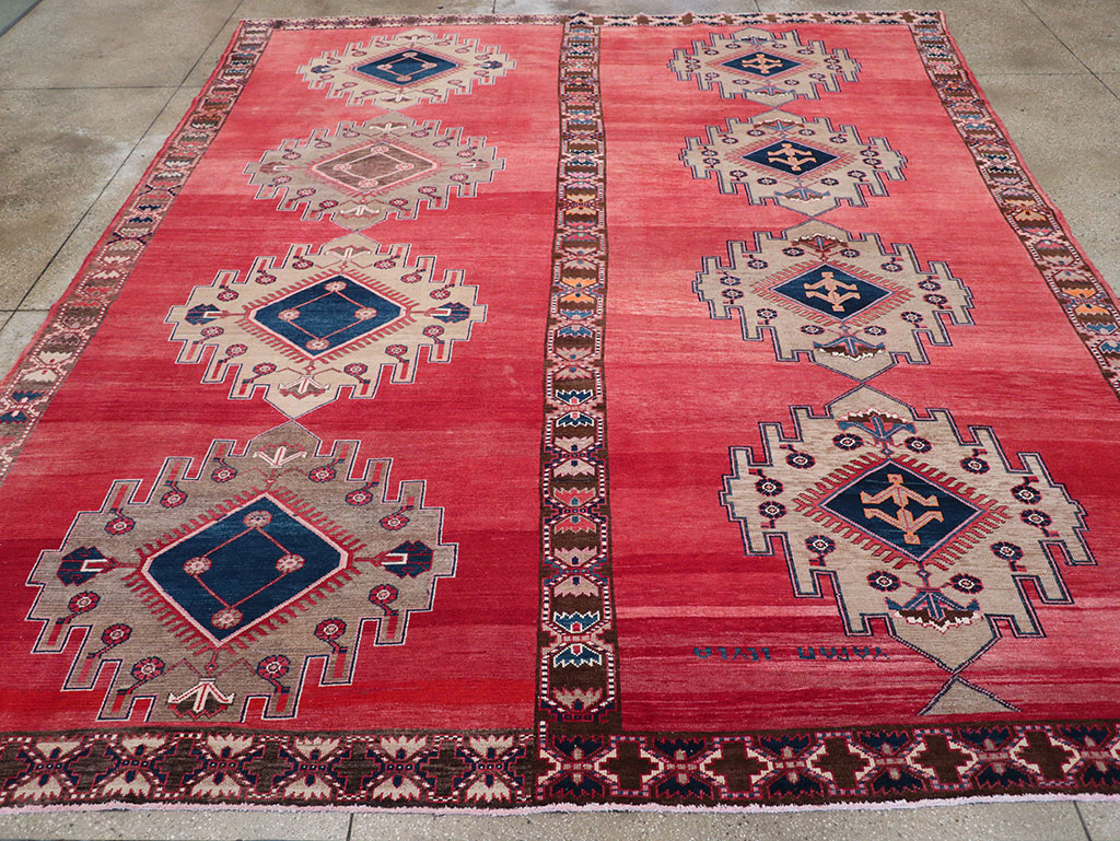 Vintage Turkish Anatolian Room Size Carpet, No.32410 - Staging