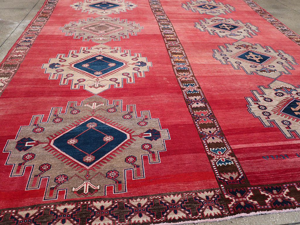 Vintage Turkish Anatolian Room Size Carpet, No.32410 - Staging