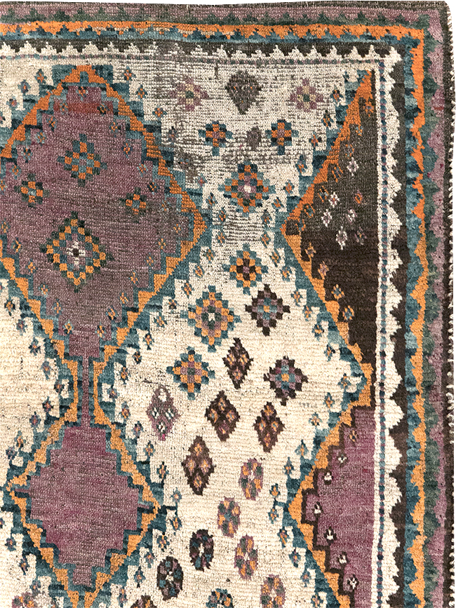 Vintage Persian Gabbeh Rug, No.32413 - Staging