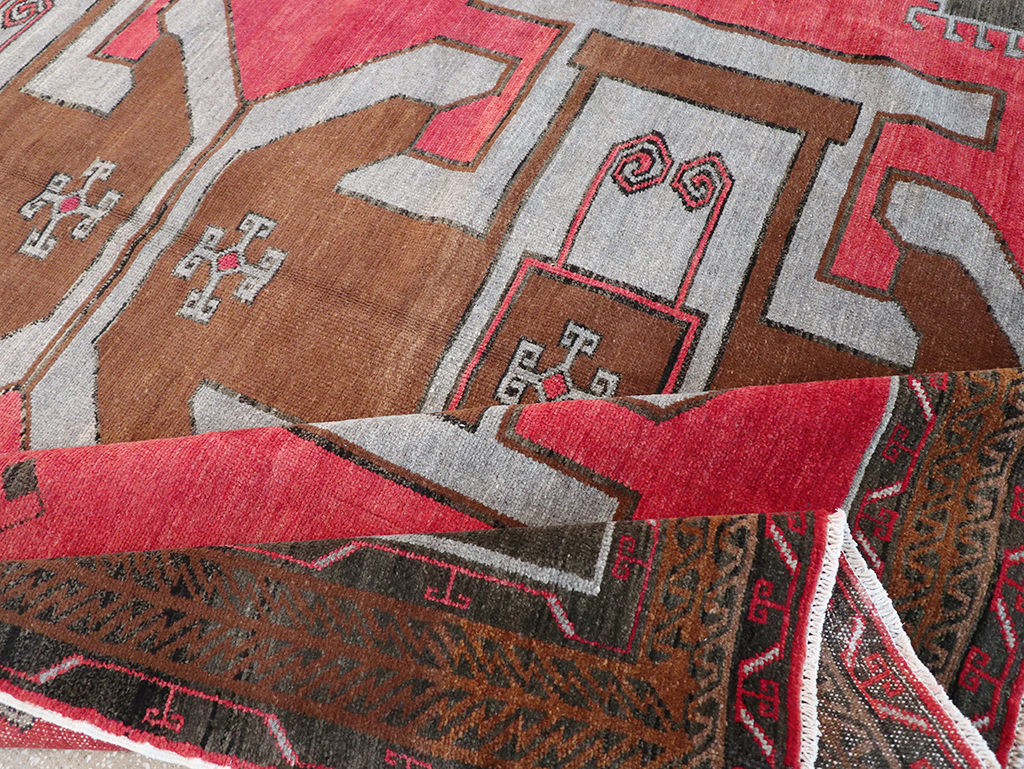 Vintage Turkish Anatolian Tribal Room Size Carpet, No.32419 - Staging