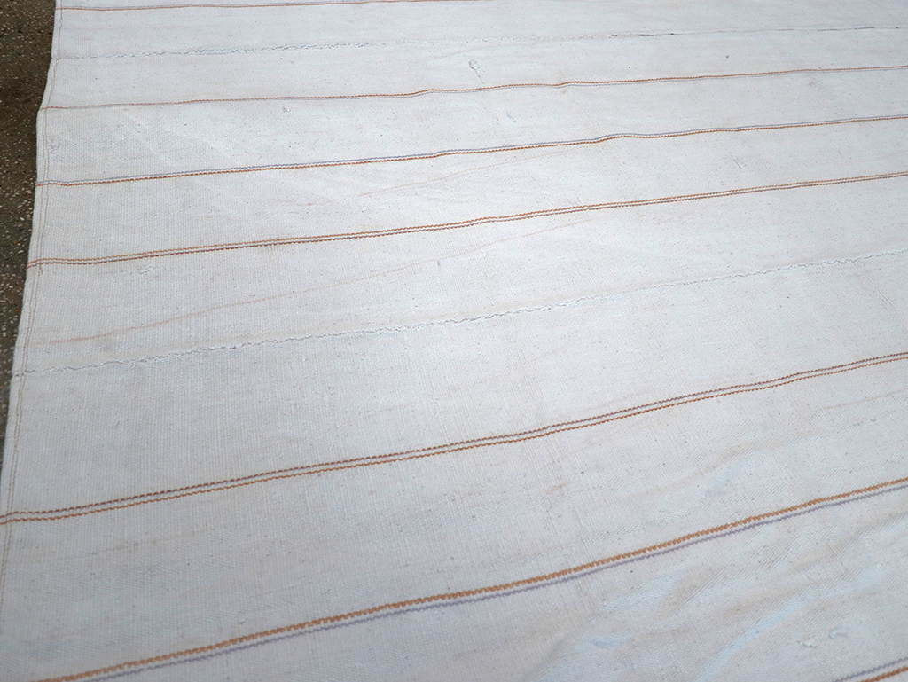 Vintage Persian Flatweave Kilim Room Size Carpet, No.32433 - Staging