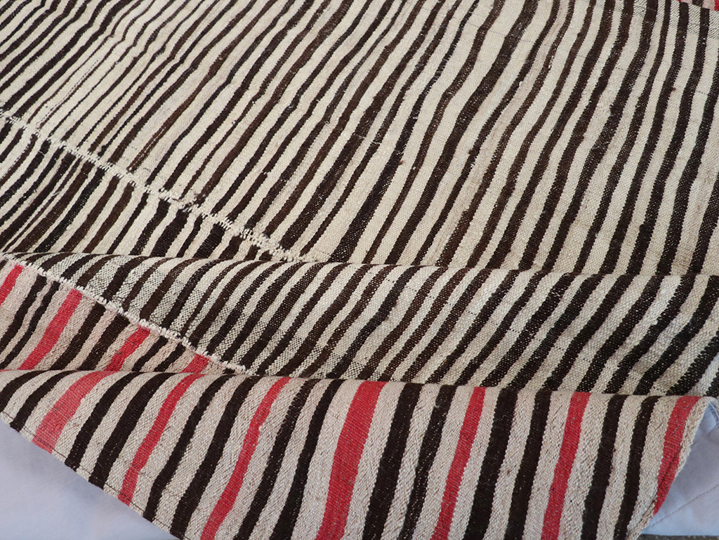 Vintage Persian Flatweave Kilim Room Size Carpet, No.32434 - Staging