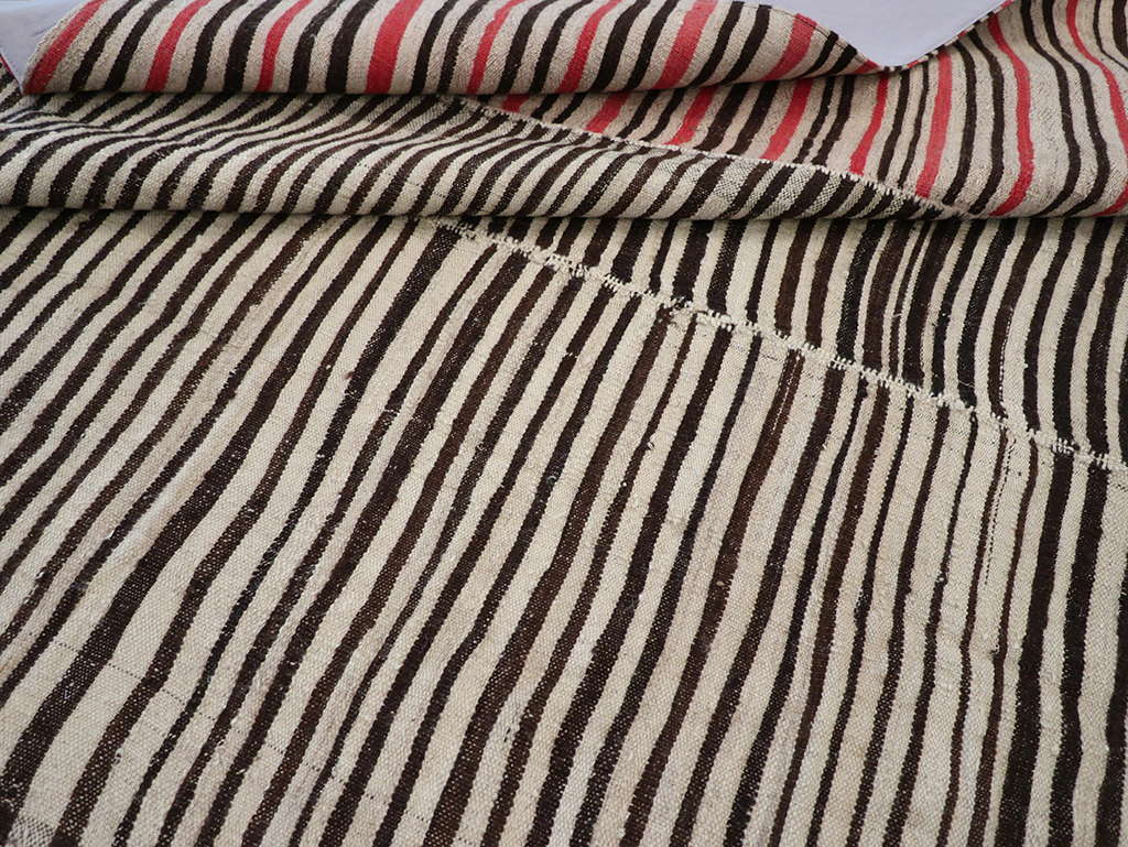 Vintage Persian Flatweave Kilim Room Size Carpet, No.32434 - Staging