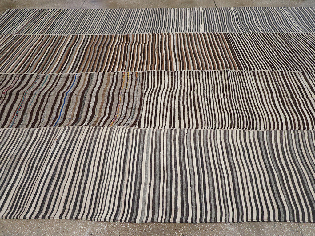 Vintage Persian Flatweave Kilim Room Size Carpet, No.32435 - Staging