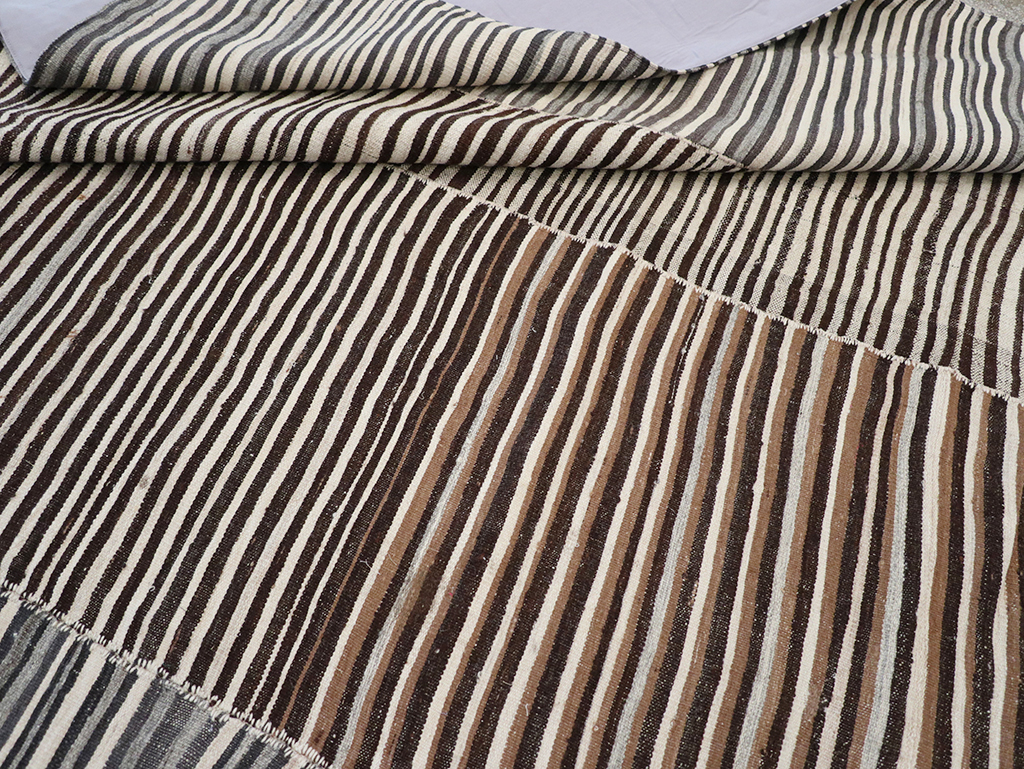 Vintage Persian Flatweave Kilim Room Size Carpet, No.32435 - Staging