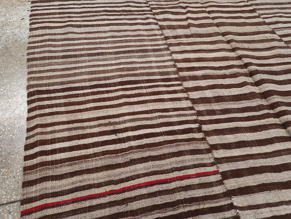 Vintage Persian Flatweave Kilim Room Size Carpet, No.32442 - Staging