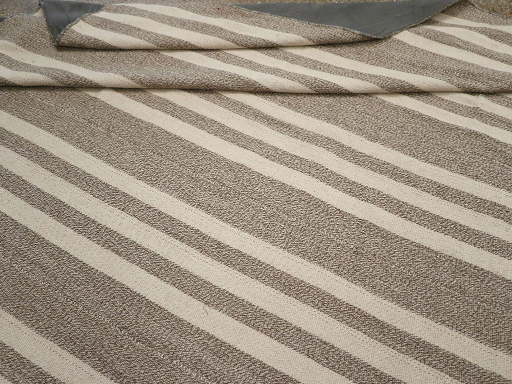 Modern Turkish Flatweave Kilim Large Carpet, No.32443 - Staging