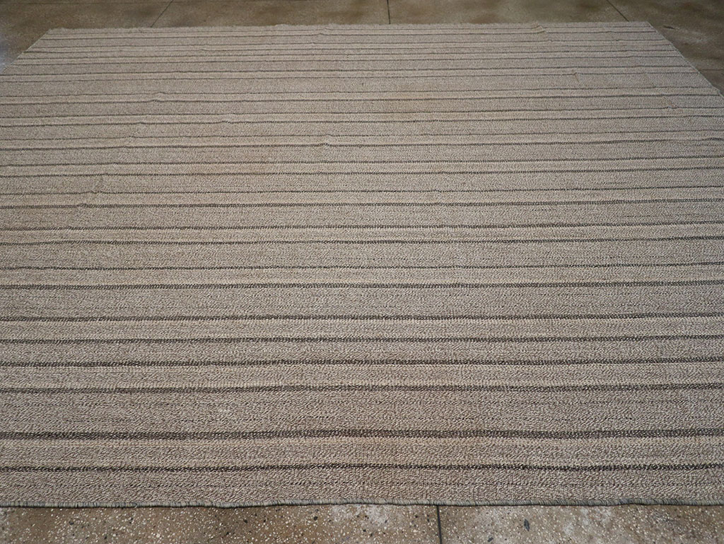 Modern Persian Flatweave Kilim Room Size Carpet, No.32445 - Staging