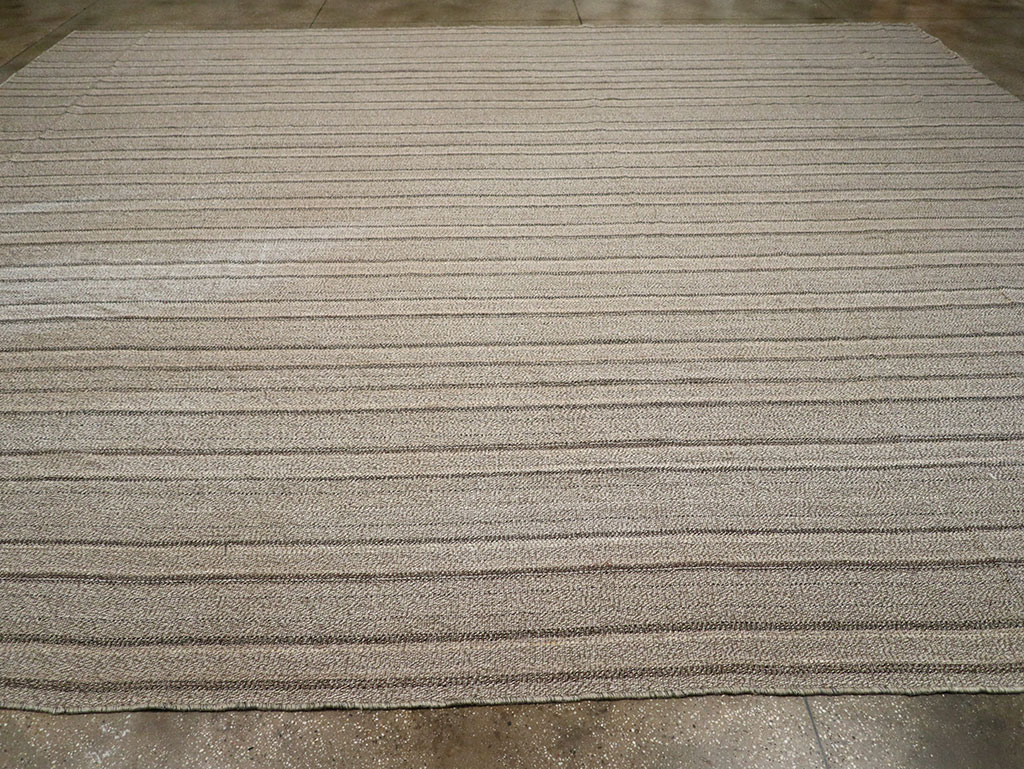 Modern Persian Flatweave Kilim Large Room Size Carpet, No.32446 - Staging