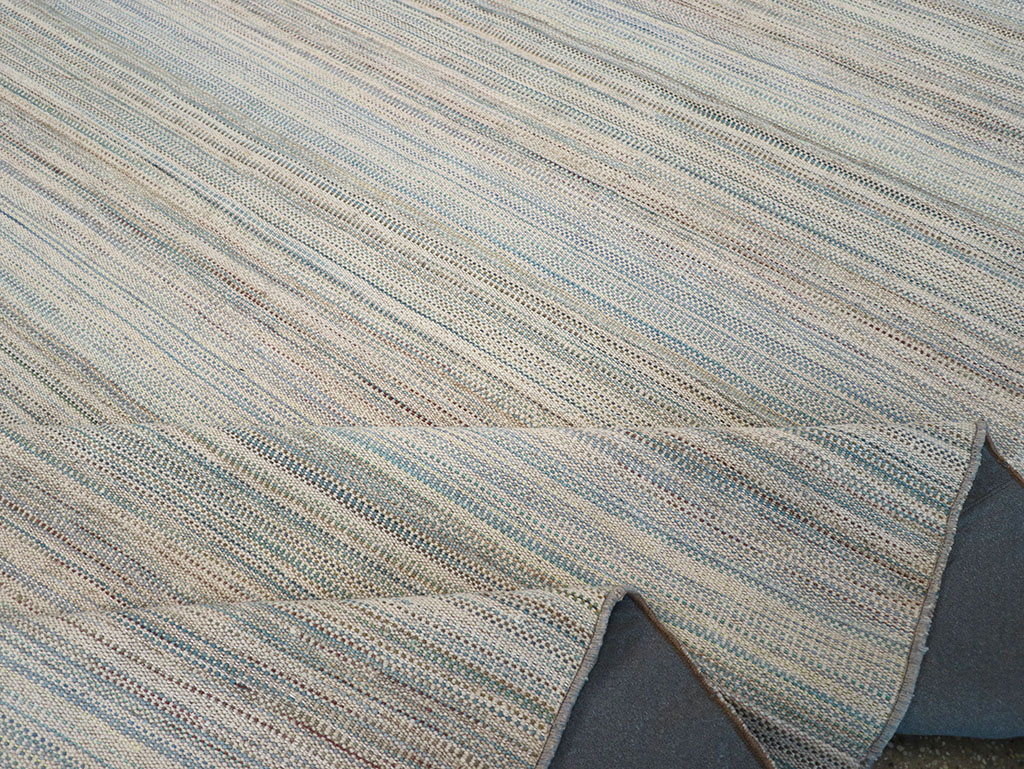 Modern Turkish Flatweave Kilim Room Size Carpet, No.32451 - Staging