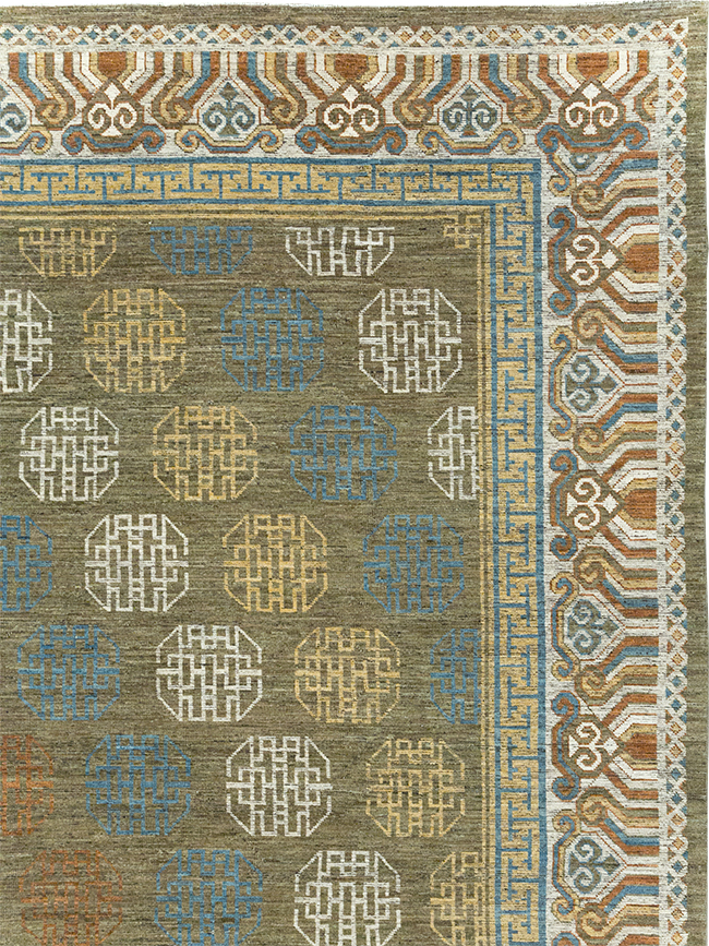 Modern East Turkestan Khotan Room Size Carpet, No.32476 - Staging