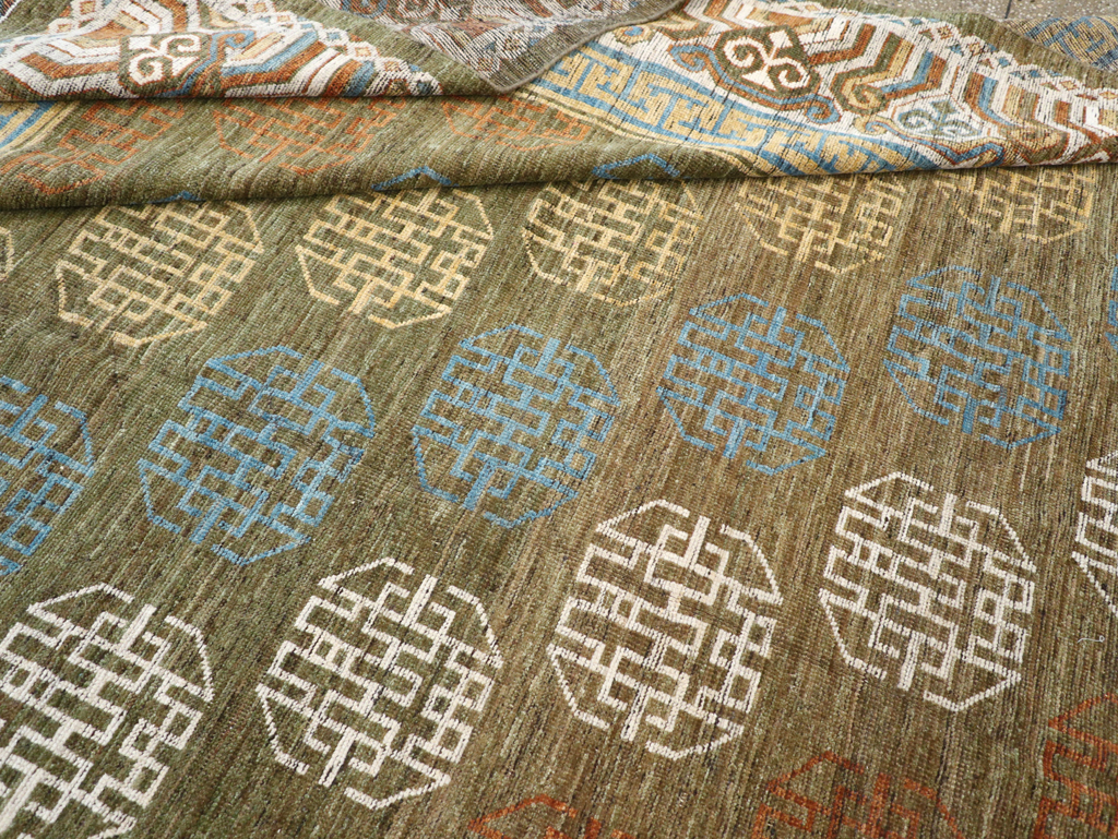 Modern East Turkestan Khotan Room Size Carpet, No.32476 - Staging