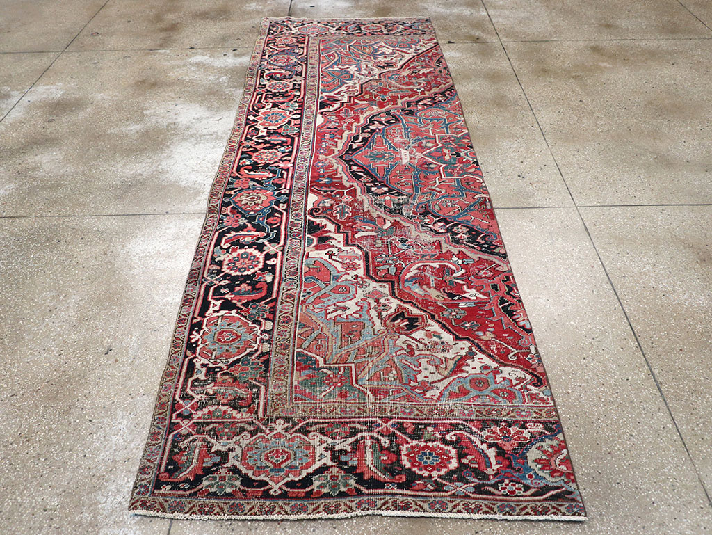 Antique Persian Heriz Rug, No.32492 - Staging