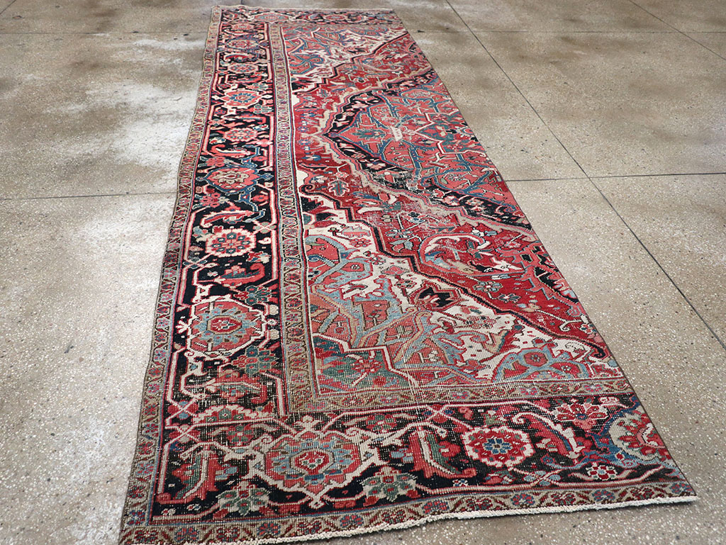 Antique Persian Heriz Rug, No.32492 - Staging