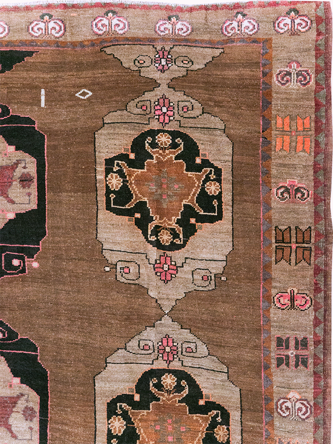 Vintage Turkish Anatolian Room Size Carpet, No.32507 - Staging