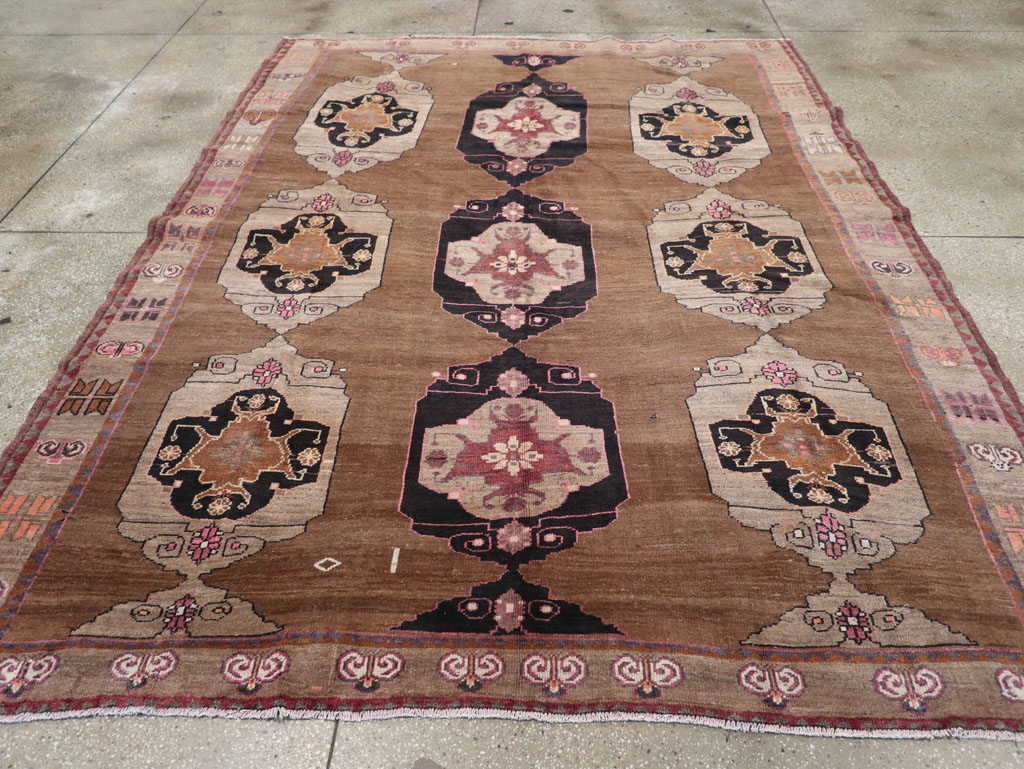 Vintage Turkish Anatolian Room Size Carpet, No.32507 - Staging