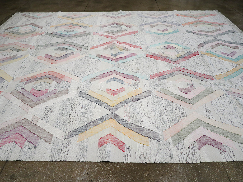 Contemporary Turkish Flatweave Large Room Size Carpet, No.32531 - Staging