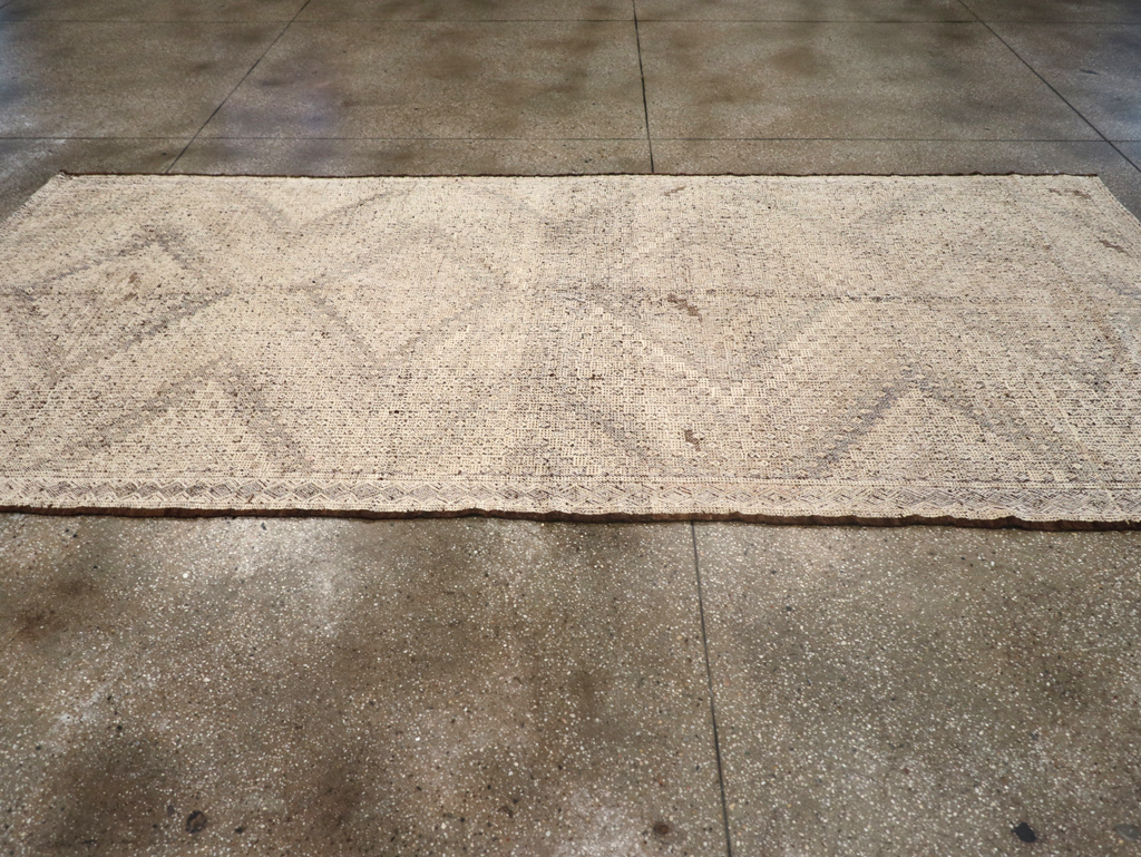 Vintage Moroccan Flatweave Kilim, No.32541 - Staging