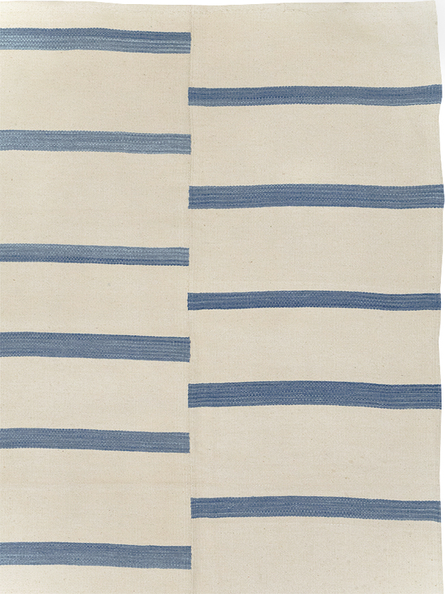 Modern Turkish Flatweave Kilim Room Size Carpet, No.32543 - Staging