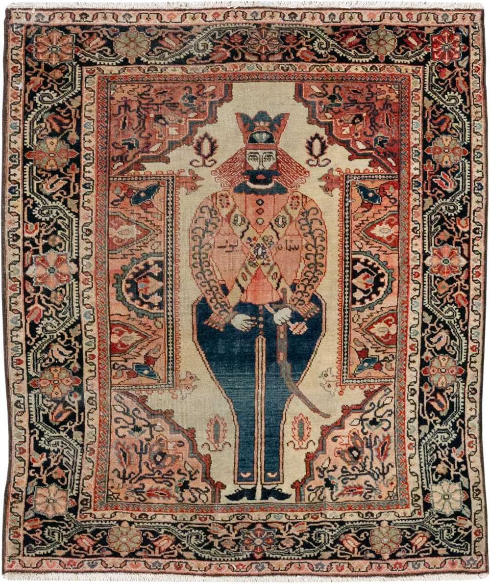 Antique Persian Sarouk Fereghan Pictorial Rug, No.32547 - Staging