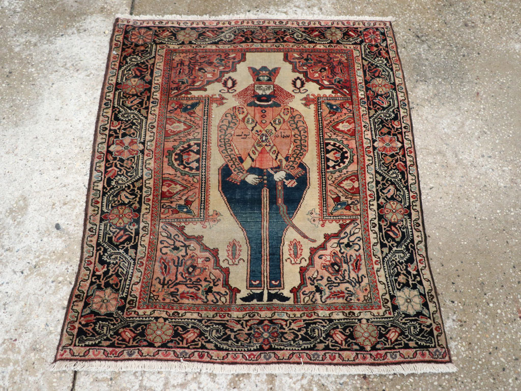 Antique Persian Sarouk Fereghan Pictorial Rug, No.32547 - Staging