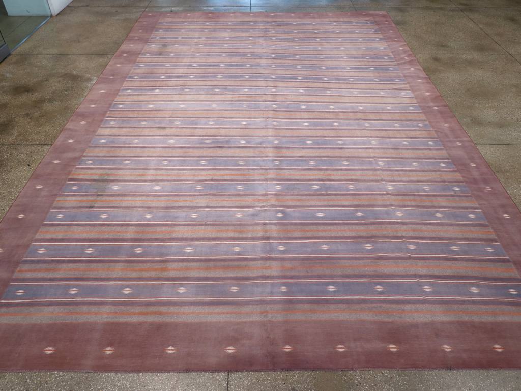 Vintage Indian Flatweave Dhurrie Large Room Size Carpet, No.32563 - Staging