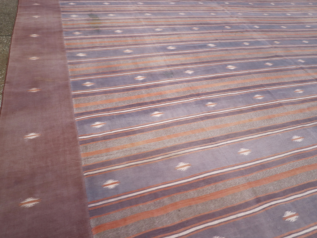 Vintage Indian Flatweave Dhurrie Large Room Size Carpet, No.32563 - Staging