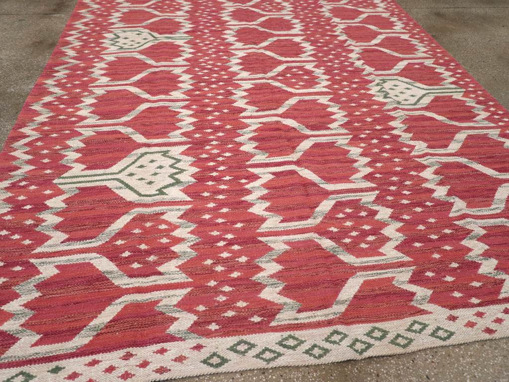 Contemporary Turkish Flatweave Small Room Size Carpet, No.32570 - Staging