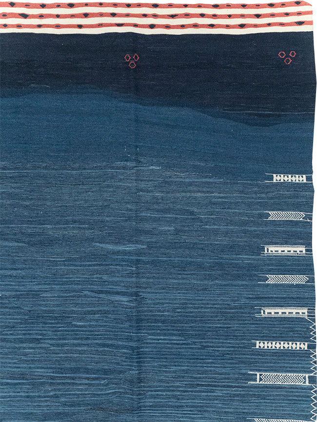 Contemporary Turkish Flatweave Kilim Room Size Carpet, No.32575 - Staging