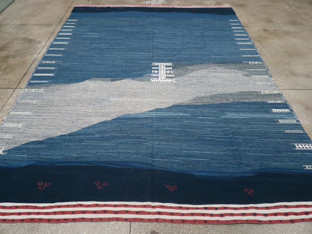 Contemporary Turkish Flatweave Kilim Room Size Carpet, No.32575 - Staging